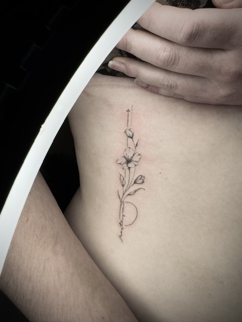 Fineline Tattoo